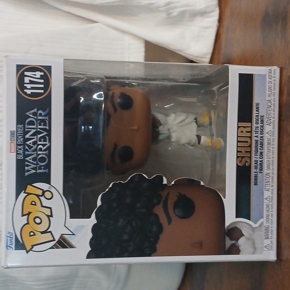 Wakanda forever funko pop marvel #1174 shuri - Picture 1 of 4
